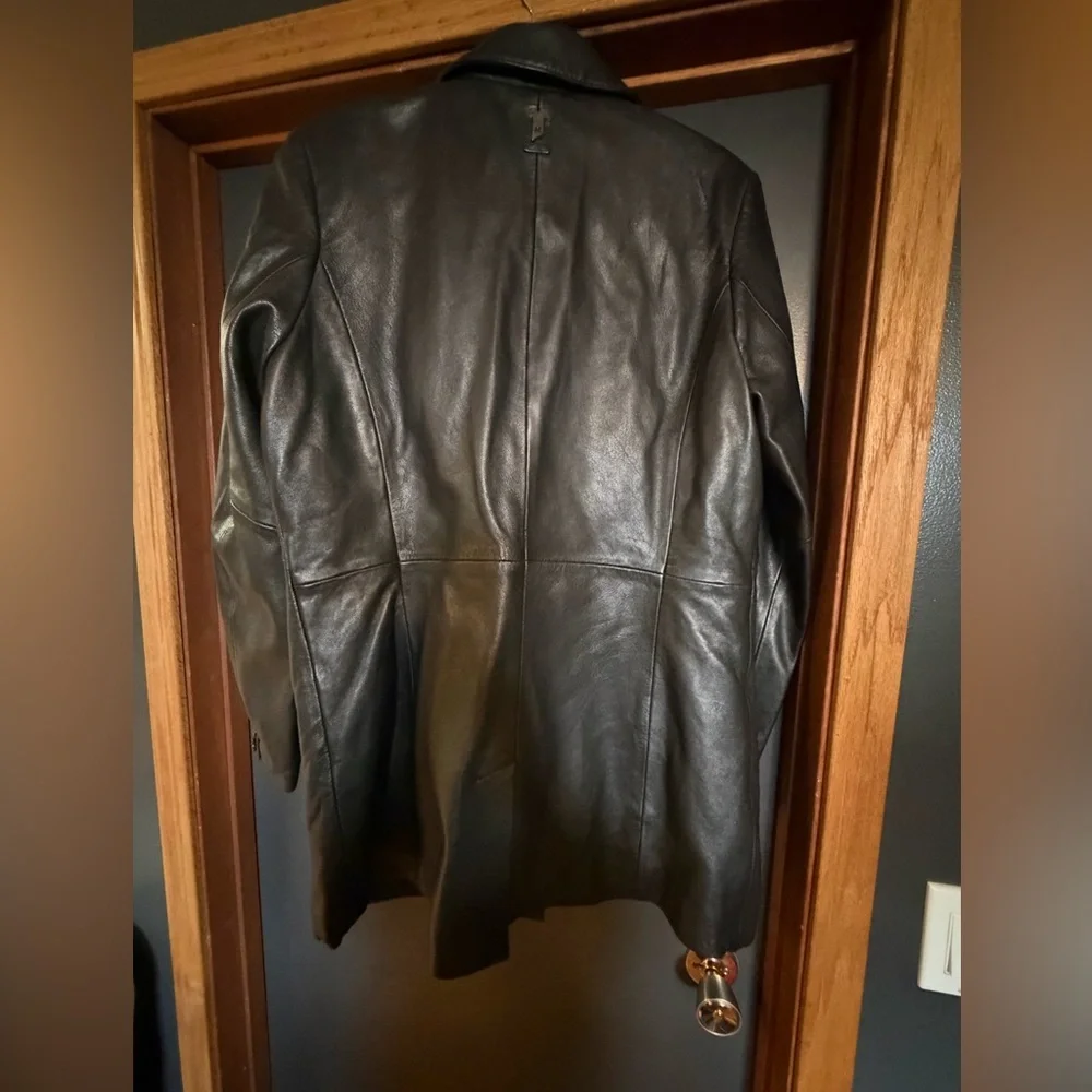 Mauritius Classic Black Leather Single-Button Women's Jacket - Picture 2 of 7